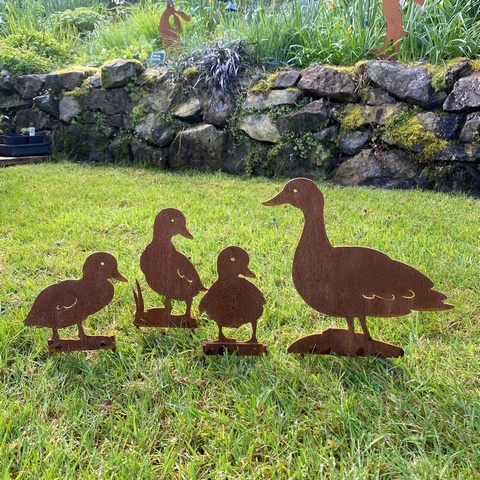Duckling Family (Mother Duck + 3 Ducklings)